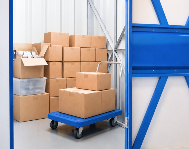 Rent secure storage units for business in Dubai